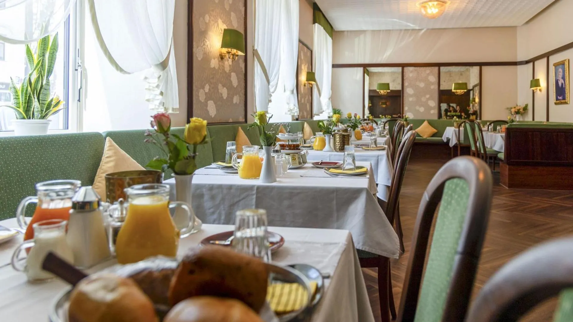 Hotel Brack Münih 3*,
